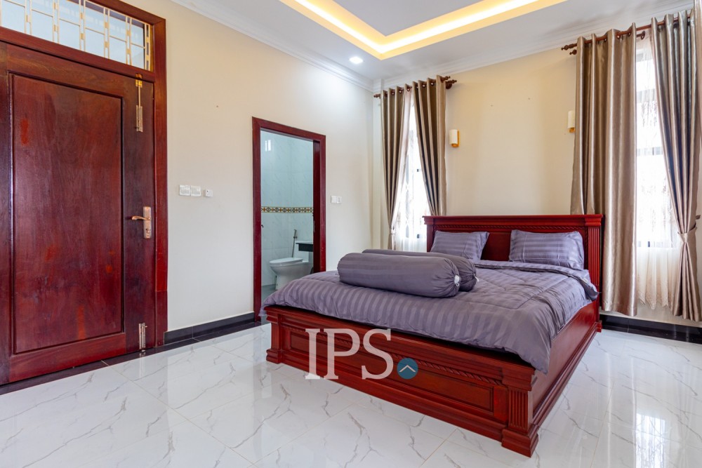 4 Bedroom Villa For Sale - Svay Dangkum, Siem Reap - Image 19