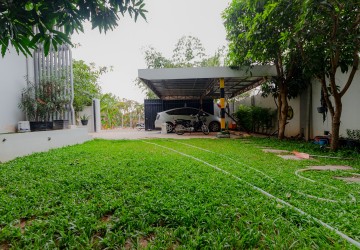 4 Bedroom Villa For Sale - Svay Dangkum, Siem Reap thumbnail