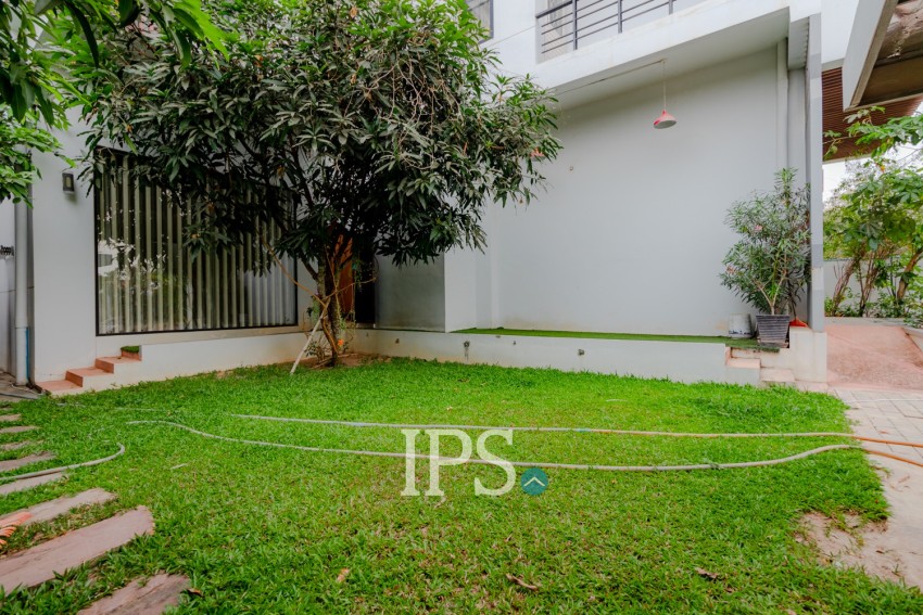4 Bedroom Villa For Sale - Svay Dangkum, Siem Reap