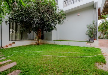 4 Bedroom Villa For Sale - Svay Dangkum, Siem Reap thumbnail