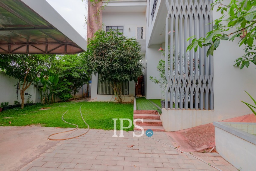 4 Bedroom Villa For Sale - Svay Dangkum, Siem Reap