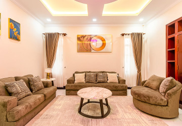4 Bedroom Villa For Sale - Svay Dangkum, Siem Reap thumbnail