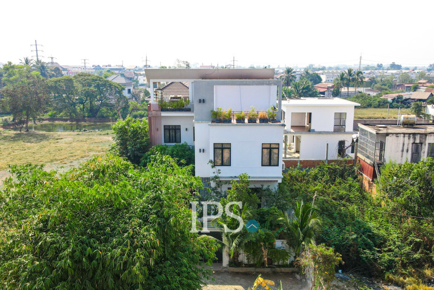 4 Bedroom Villa For Sale - Svay Dangkum, Siem Reap