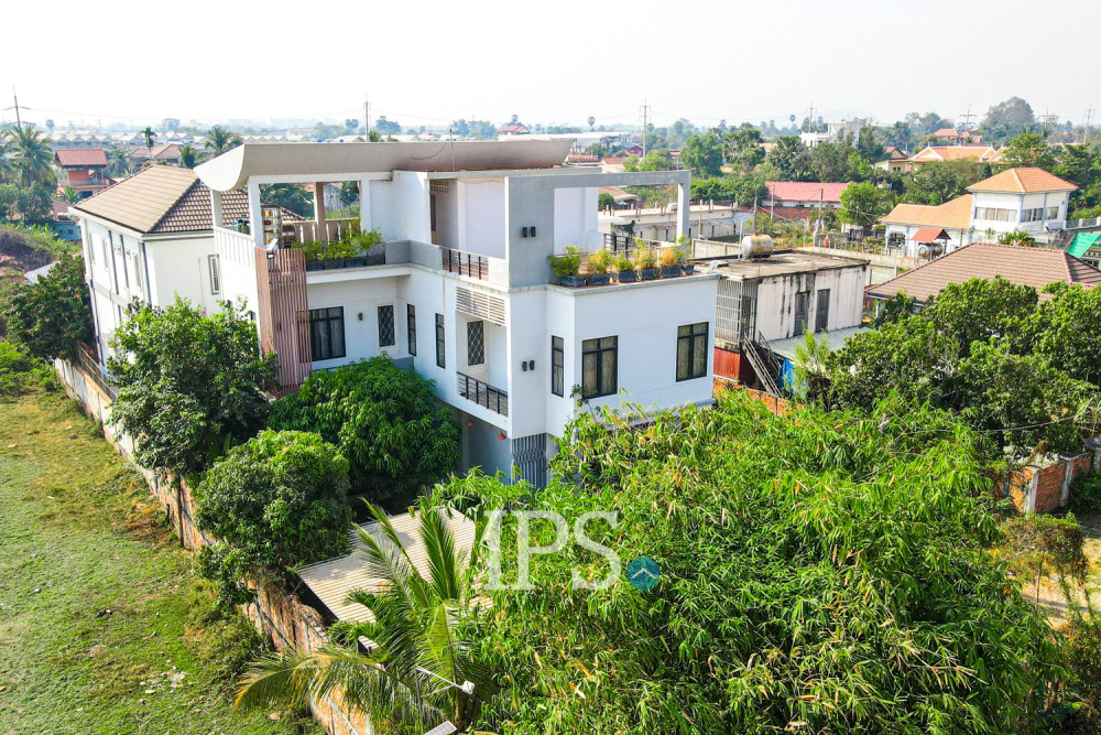 4 Bedroom Villa For Sale - Svay Dangkum, Siem Reap - Image 41