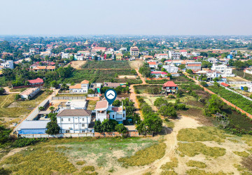 4 Bedroom Villa For Sale - Svay Dangkum, Siem Reap thumbnail
