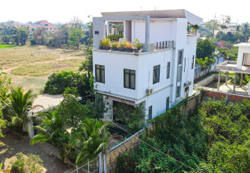 4 Bedroom Villa For Sale - Svay Dangkum, Siem Reap thumbnail