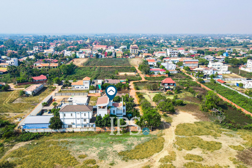 4 Bedroom Villa For Sale - Svay Dangkum, Siem Reap