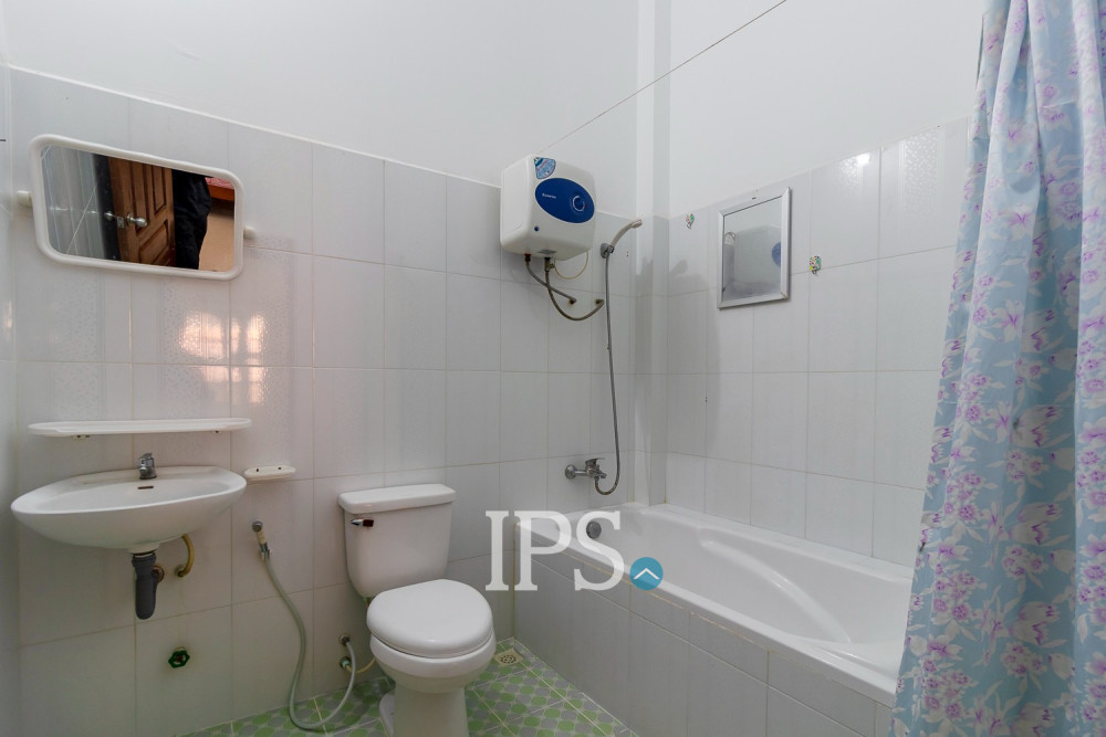 3 Bedroom House For Rent - Svay Dangkum, Siem Reap - Image 18