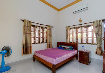 3 Bedroom House For Rent - Svay Dangkum, Siem Reap thumbnail