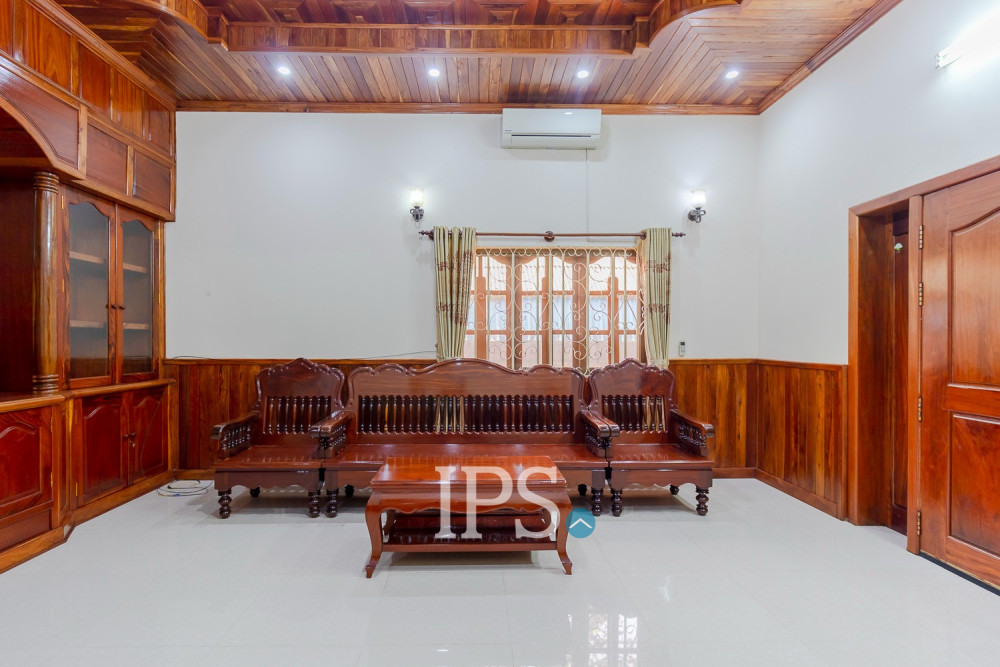 3 Bedroom House For Rent - Svay Dangkum, Siem Reap - Image 3