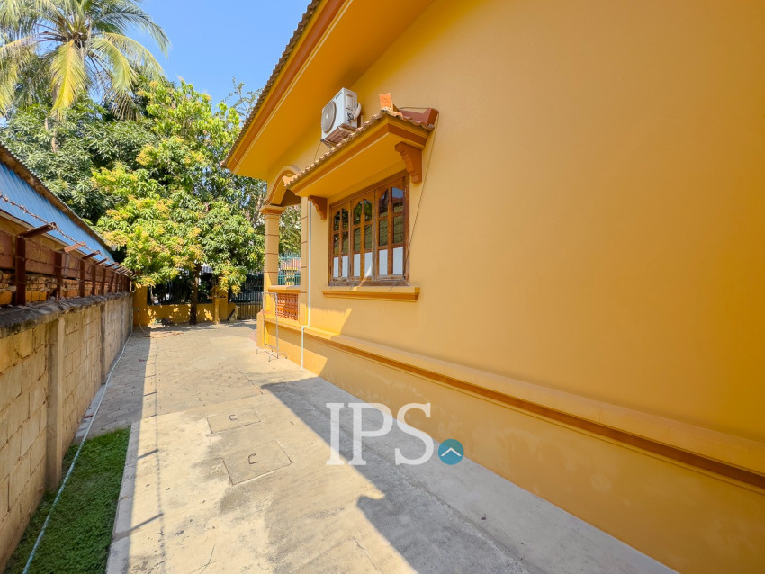 3 Bedroom House For Rent - Svay Dangkum, Siem Reap