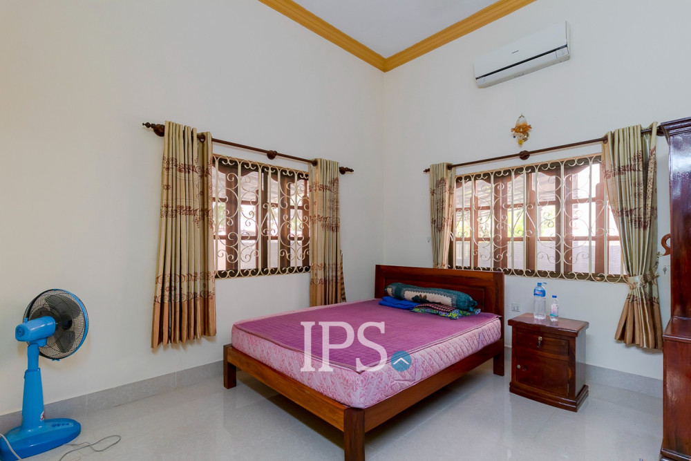 3 Bedroom House For Rent - Svay Dangkum, Siem Reap - Image 13