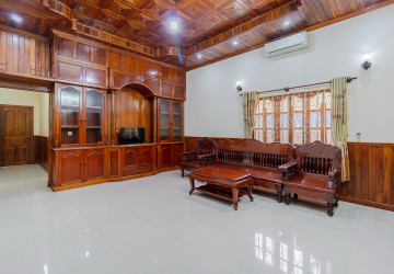 3 Bedroom House For Rent - Svay Dangkum, Siem Reap thumbnail