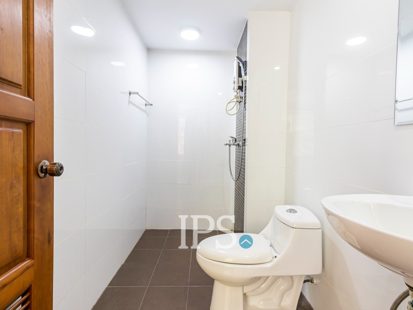 5 Bedroom Flat For Rent - Svay Dangkum, Siem Reap