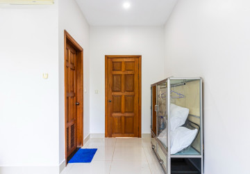 5 Bedroom Flat For Rent - Svay Dangkum, Siem Reap thumbnail