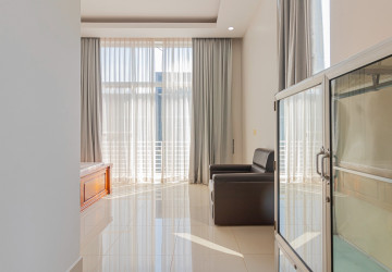 5 Bedroom Flat For Rent - Svay Dangkum, Siem Reap thumbnail