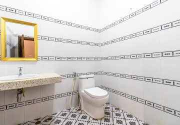 4 Bedroom House For Rent - Slor Kram, Siem Reap thumbnail