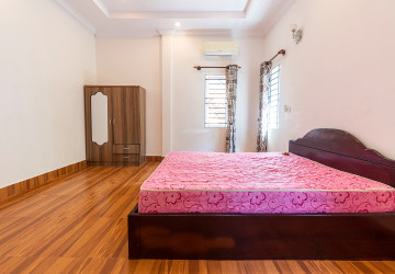 4 Bedroom House For Rent - Slor Kram, Siem Reap thumbnail