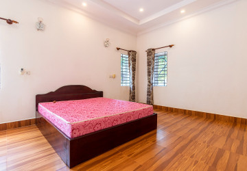 4 Bedroom House For Rent - Slor Kram, Siem Reap thumbnail