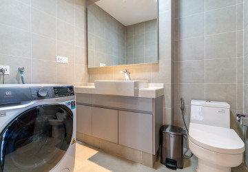 2 Bedroom Serviced Apartment For Rent - BKK1, Phnom Penh thumbnail