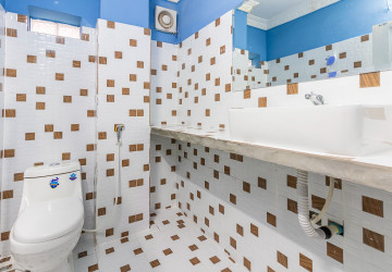 5 Bedroom House For Rent - Slor Kram, Siem Reap thumbnail