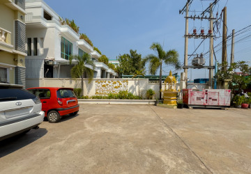 2 Bedroom Apartment For Rent - Svay Dangkum, Siem Reap thumbnail