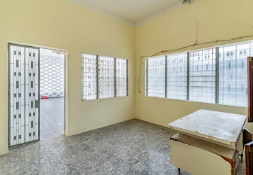 775 Sqm Retail Space For Rent - BKK1, Phnom Penh thumbnail