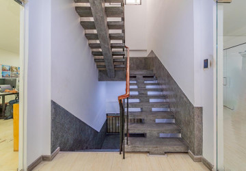 40 Sqm Office Space For Rent - BKK1, Phnom Penh thumbnail