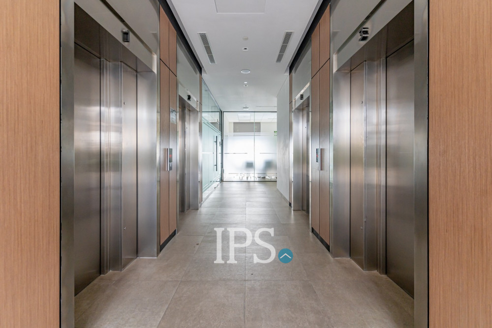 82 Sqm Office Space For Rent - Boeung Kak 1, Phnom Penh - Image 7