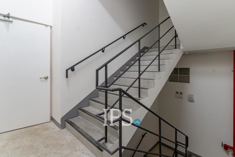 82 Sqm Office Space For Rent - Boeung Kak 1, Phnom Penh - Image 19