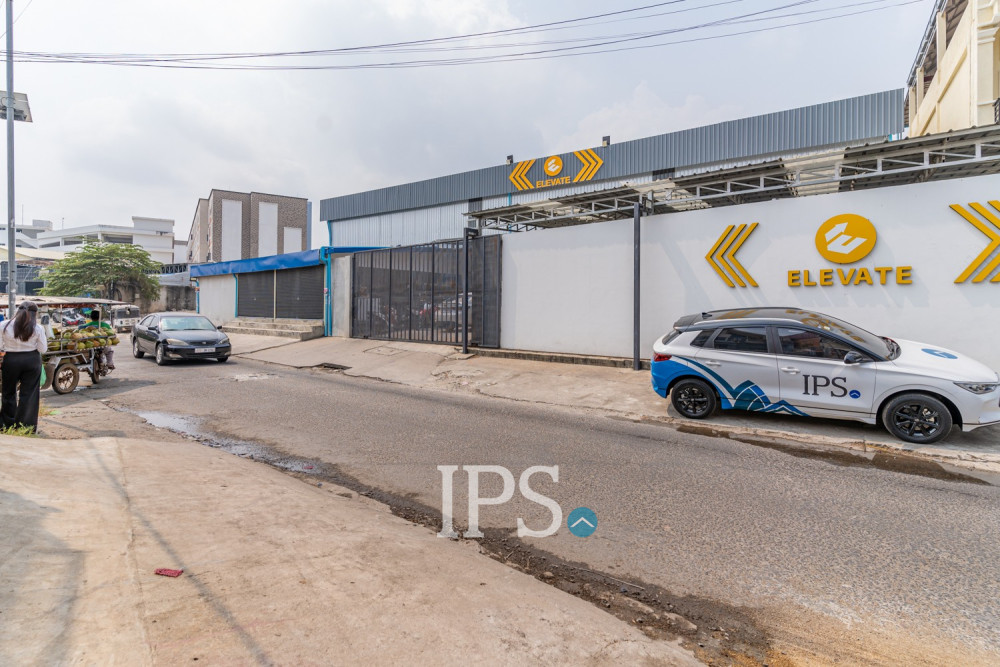 870 Sqm Retail Space For Rent - Srah Chork, Phnom Penh - Image 10