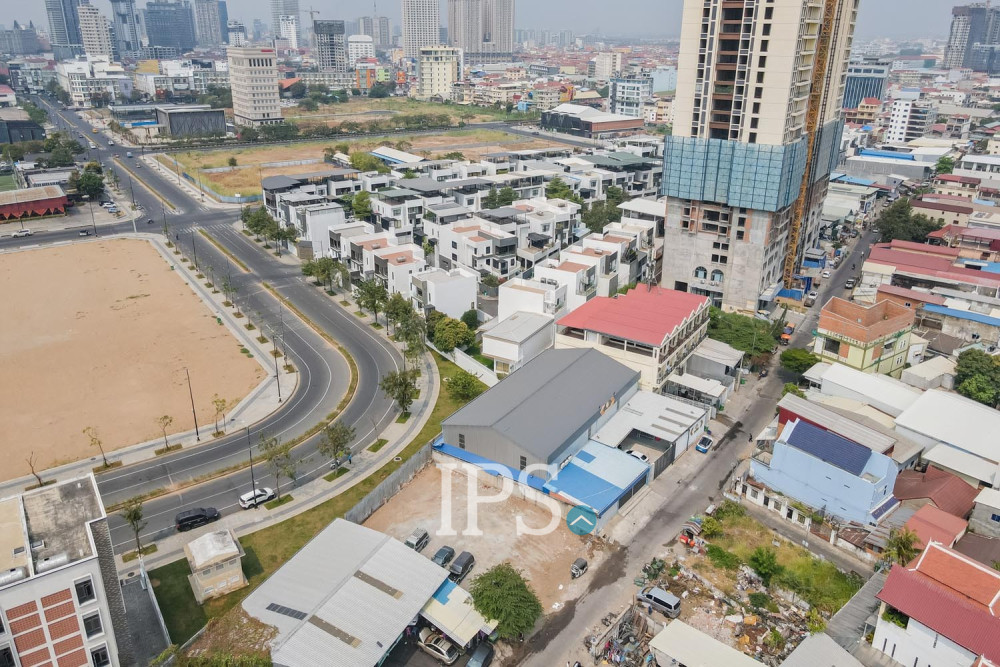 870 Sqm Retail Space For Rent - Srah Chork, Phnom Penh - Image 6