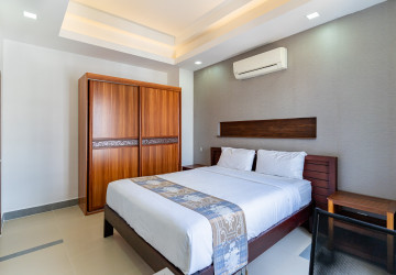 3 Bedroom Serviced Apartment For Rent - BKK 1, Phnom Penh thumbnail