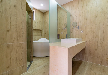 3 Bedroom Serviced Apartment For Rent - BKK 1, Phnom Penh thumbnail