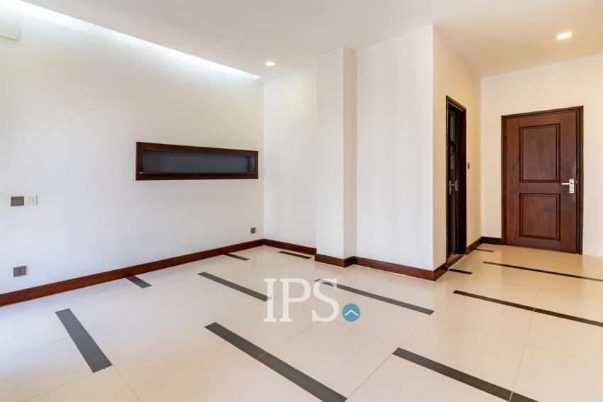3 Bedroom Serviced Apartment For Rent - BKK 1, Phnom Penh