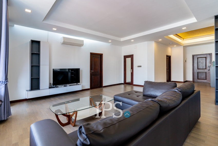 3 Bedroom Serviced Apartment For Rent - BKK 1, Phnom Penh