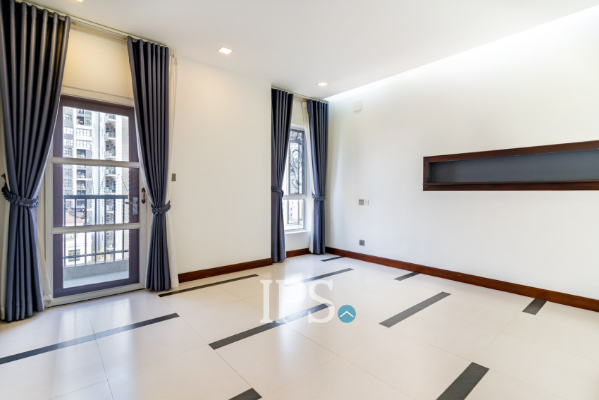3 Bedroom Serviced Apartment For Rent - BKK 1, Phnom Penh