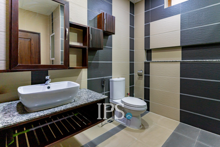 3 Bedroom Serviced Apartment For Rent - BKK 1, Phnom Penh