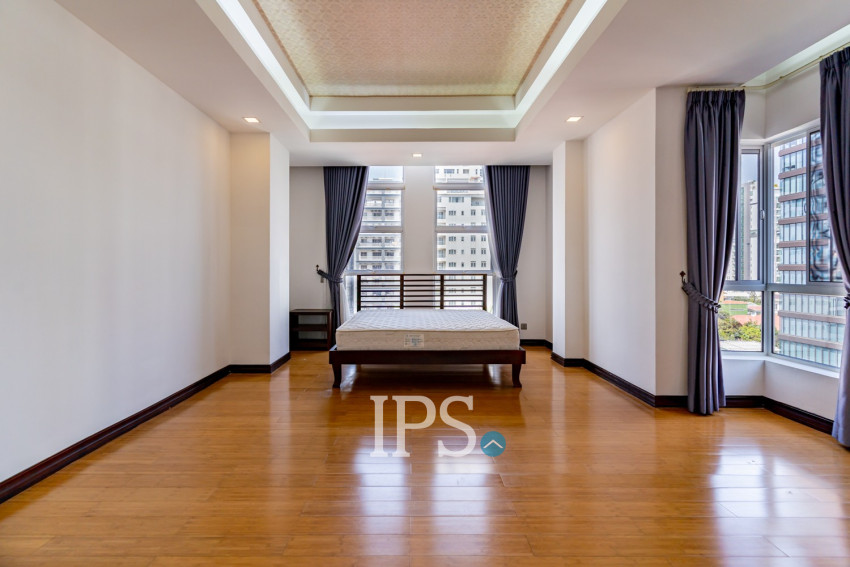 3 Bedroom Serviced Apartment For Rent - BKK 1, Phnom Penh