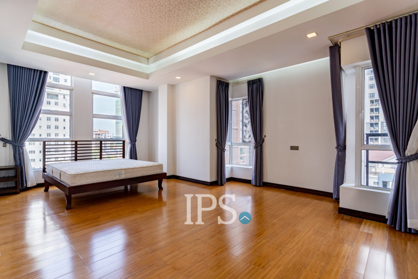 3 Bedroom Serviced Apartment For Rent - BKK 1, Phnom Penh