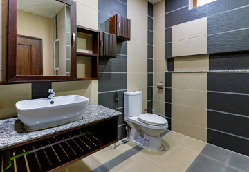 3 Bedroom Serviced Apartment For Rent - BKK 1, Phnom Penh thumbnail