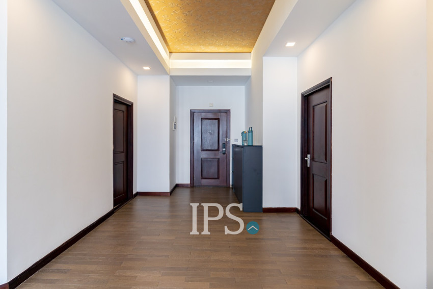 3 Bedroom Serviced Apartment For Rent - BKK 1, Phnom Penh