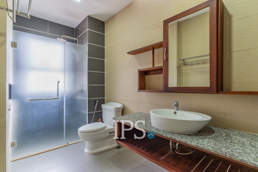 3 Bedroom Serviced Apartment For Rent - BKK 1, Phnom Penh