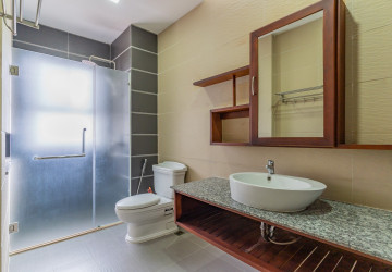 3 Bedroom Serviced Apartment For Rent - BKK 1, Phnom Penh thumbnail