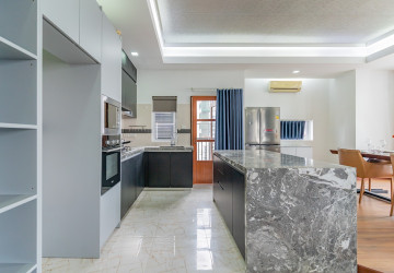 3 Bedroom Serviced Apartment For Rent - BKK 1, Phnom Penh thumbnail