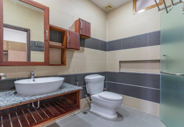 3 Bedroom Serviced Apartment For Rent - BKK 1, Phnom Penh thumbnail