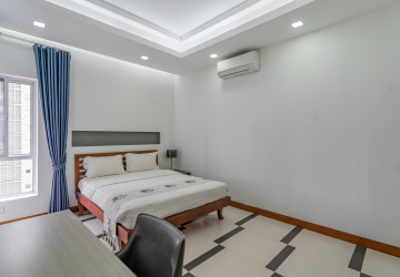3 Bedroom Serviced Apartment For Rent - BKK 1, Phnom Penh thumbnail