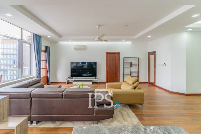 3 Bedroom Serviced Apartment For Rent - BKK 1, Phnom Penh