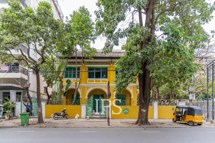 516 Sqm Commercial Villa For Rent - Srah Chork, Phnom Penh