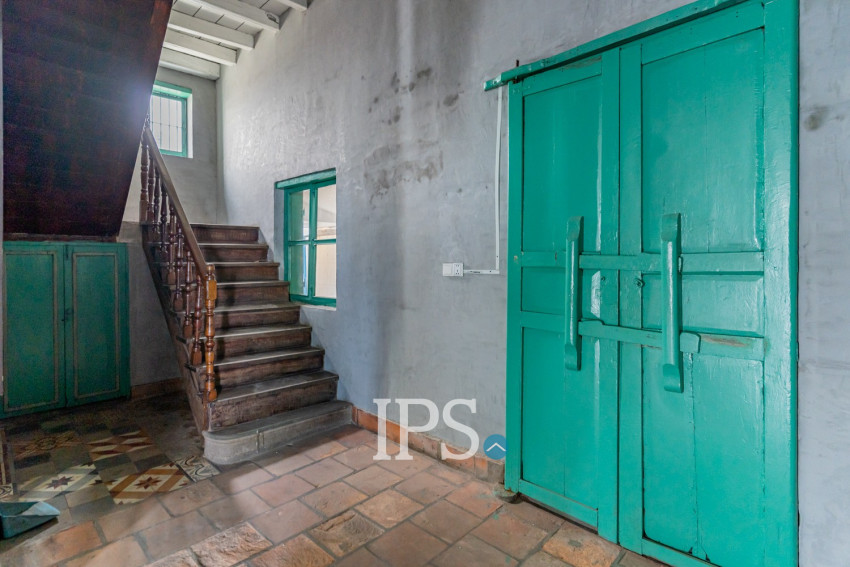 516 Sqm Commercial Villa For Rent - Srah Chork, Phnom Penh